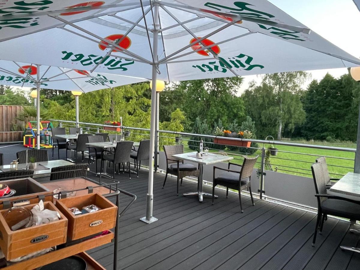 Hotel Und Restaurant Zum Bunten Hirsch Mirow Kültér fotó