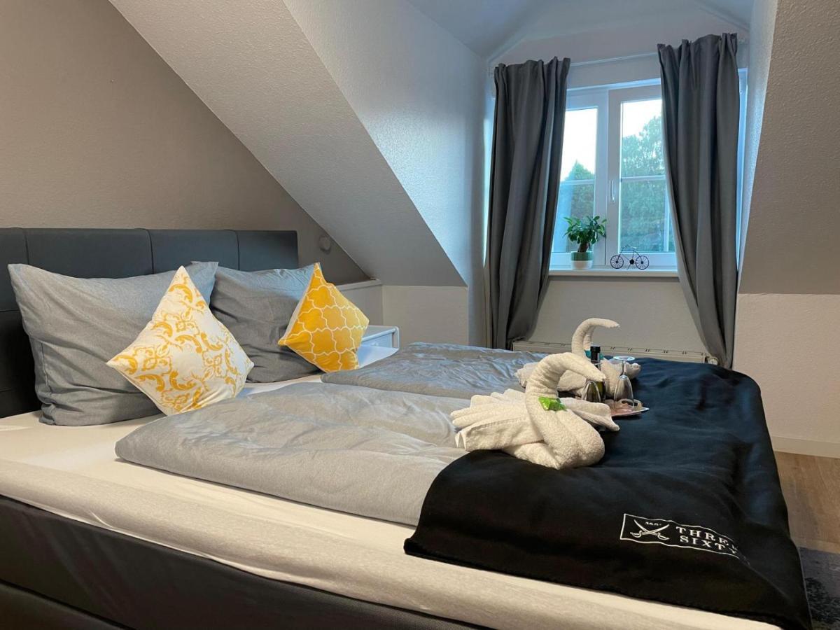 Hotel Und Restaurant Zum Bunten Hirsch Mirow Kültér fotó